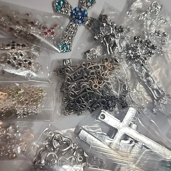 Lot Of Crosses💐🌸⚘️L@@K Pls - Picture 7 of 8